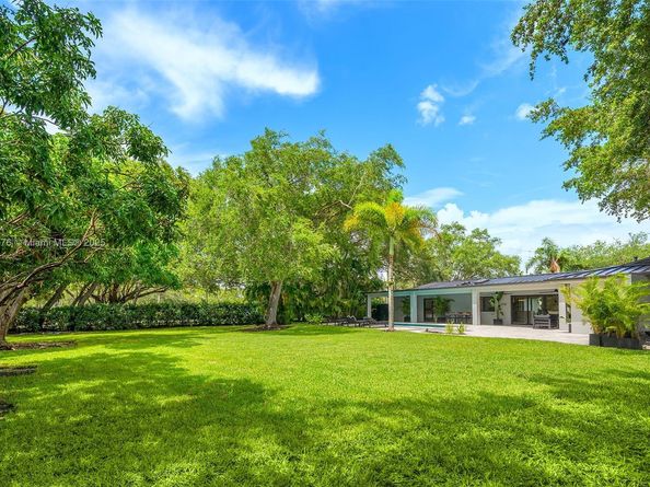 15121 SW 69th Ct, Palmetto Bay FL 33158