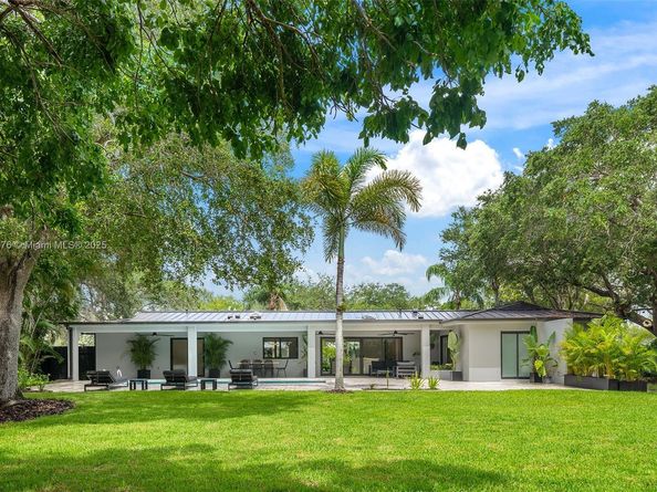 15121 SW 69th Ct, Palmetto Bay FL 33158
