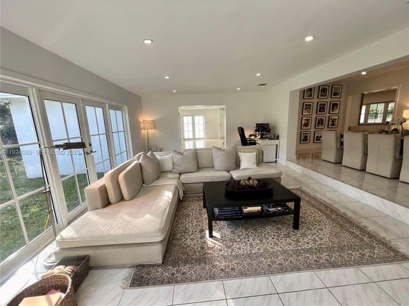 1558 Sevilla Ave, Coral Gables FL 33134