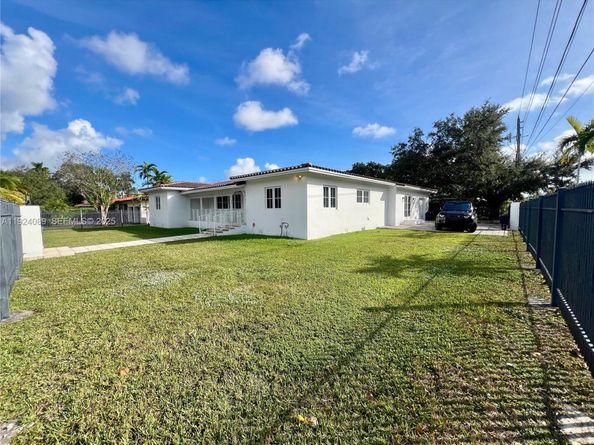 1558 Sevilla Ave, Coral Gables FL 33134