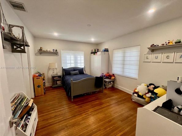 1558 Sevilla Ave, Coral Gables FL 33134