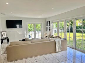 1558 Sevilla Ave, Coral Gables FL 33134