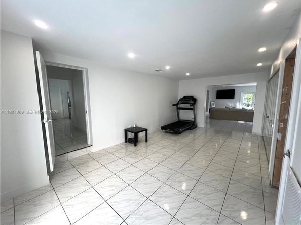 1558 Sevilla Ave, Coral Gables FL 33134