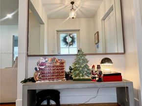 1558 Sevilla Ave, Coral Gables FL 33134