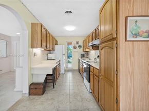 612 N 46th Ave, Hollywood FL 33021