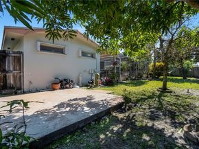 612 N 46th Ave, Hollywood FL 33021