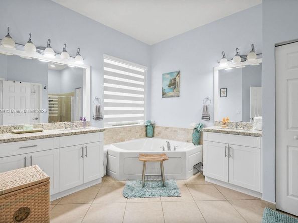 3899 Cascade Ter, Weston FL 33332