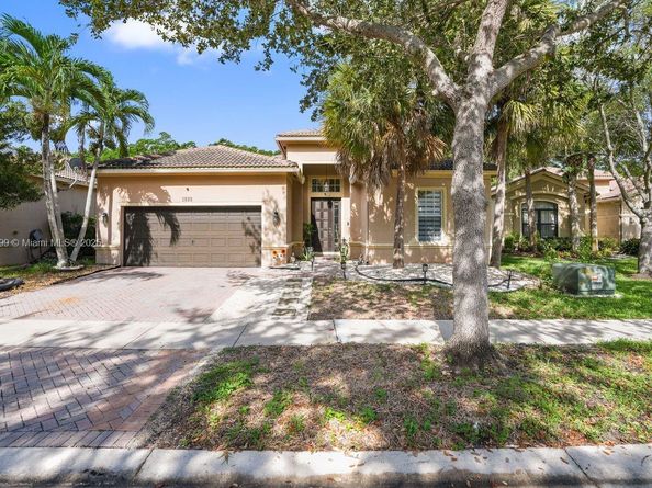 3899 Cascade Ter, Weston FL 33332