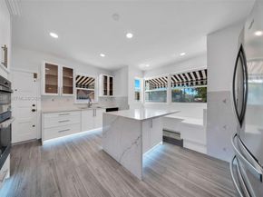 520 Morningside Dr, Miami Springs FL 33166