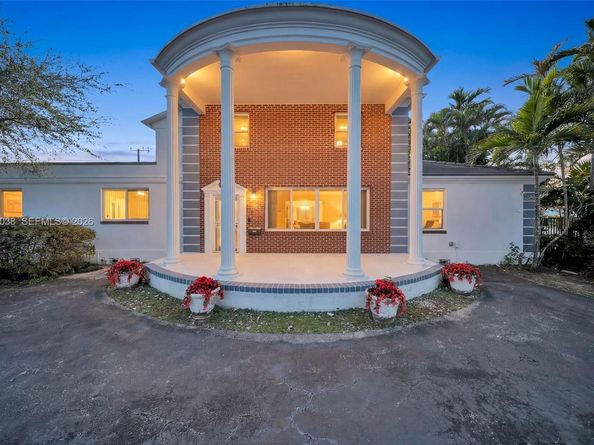 520 Morningside Dr, Miami Springs FL 33166