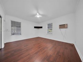 520 Morningside Dr, Miami Springs FL 33166