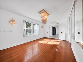 520 Morningside Dr, Miami Springs FL 33166