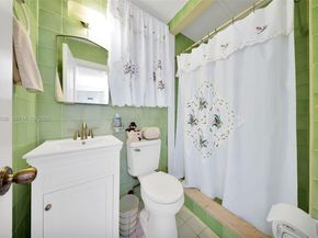 520 Morningside Dr, Miami Springs FL 33166