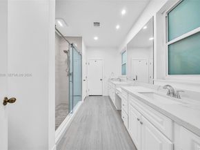 520 Morningside Dr, Miami Springs FL 33166