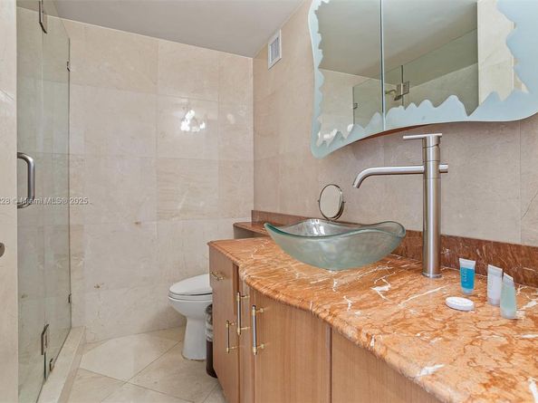 5225 Collins Ave 1117, Miami Beach FL 33140