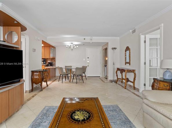 5225 Collins Ave 1117, Miami Beach FL 33140
