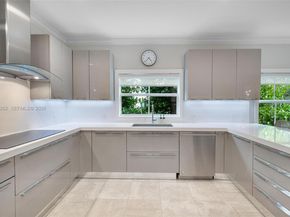 164 W Mashta Dr, Key Biscayne FL 33149