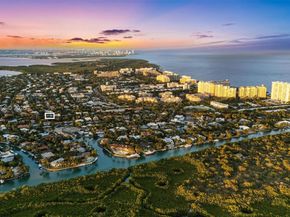 164 W Mashta Dr, Key Biscayne FL 33149