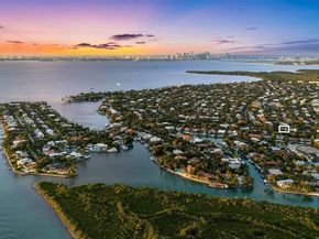 164 W Mashta Dr, Key Biscayne FL 33149