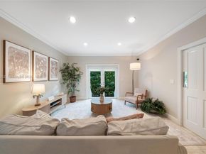 164 W Mashta Dr, Key Biscayne FL 33149