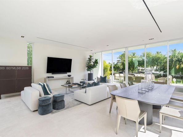 1011 W 48th St 8, Miami Beach FL 33140