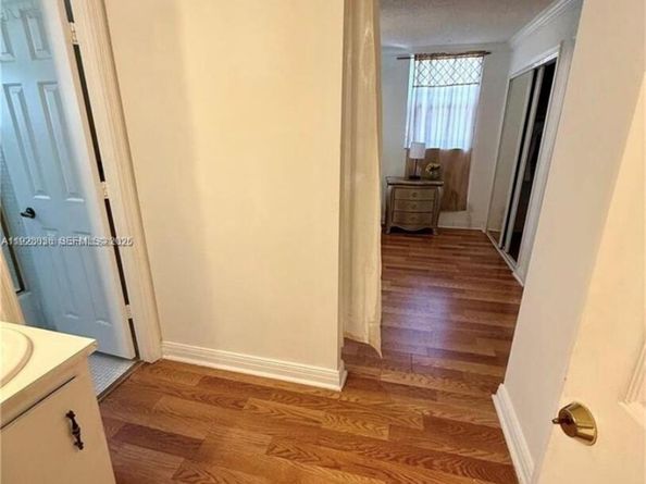 3060 Holiday Springs Blvd 104, Margate FL 33063