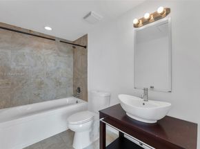 350 S Miami Ave 3013, Miami FL 33130