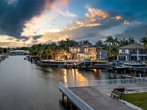 1260 Harbor Ct, Hollywood FL 33019