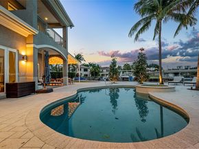 1260 Harbor Ct, Hollywood FL 33019
