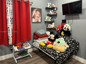 5700 SW 54th Ter, Davie FL 33314