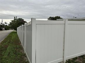 5700 SW 54th Ter, Davie FL 33314