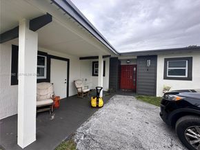 5700 SW 54th Ter, Davie FL 33314