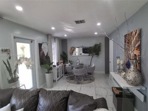 10305 SW 149th Ter, Miami FL 33176