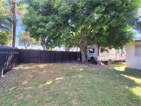 10305 SW 149th Ter, Miami FL 33176