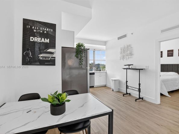 4100 SW 64th Ave 301, Davie FL 33314