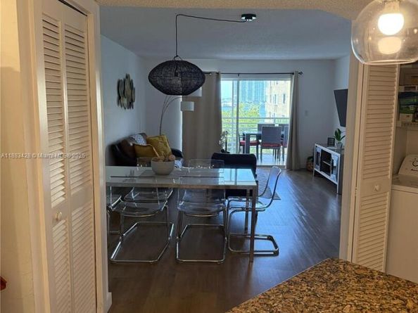 17801 N Bay Rd 505, Sunny Isles Beach FL 33160