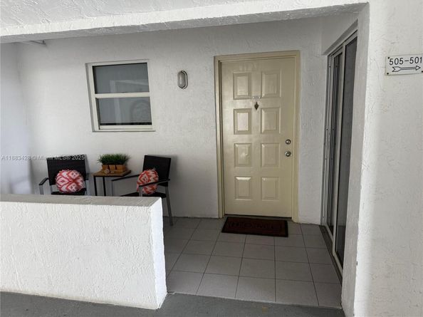 17801 N Bay Rd 505, Sunny Isles Beach FL 33160
