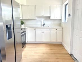 808 45th St, West Palm Beach FL 33407