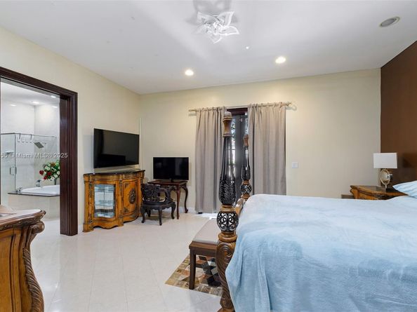 1860 Merion Lane, Coral Springs FL 33071