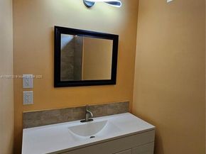 4585 Boatman St #20, Lake Worth FL 33463
