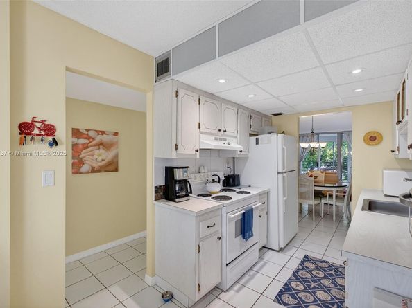 2901 NW 48th Ave 468, Lauderdale Lakes FL 33313