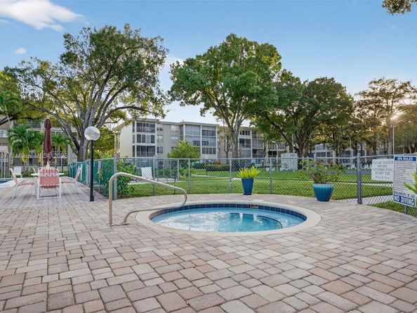 2901 NW 48th Ave 468, Lauderdale Lakes FL 33313