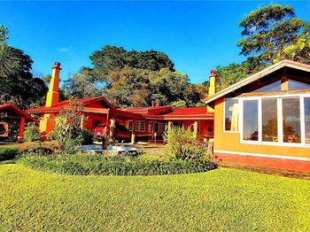 2626 Los Angeles, Heredia