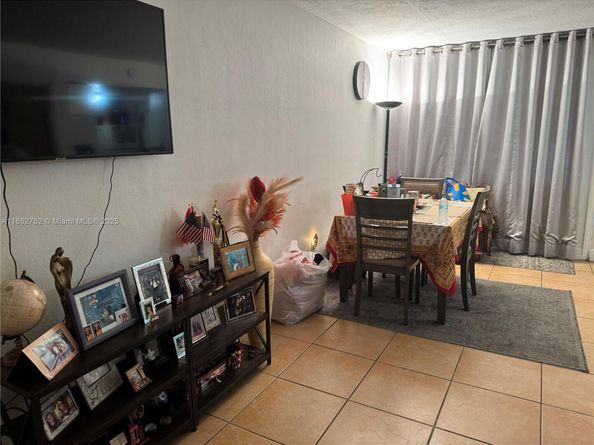 1851 NE 168th St B7, North Miami Beach FL 33162