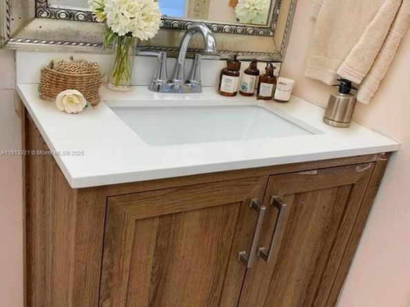 235 E Burgundy  E 235, Delray Beach FL 33484