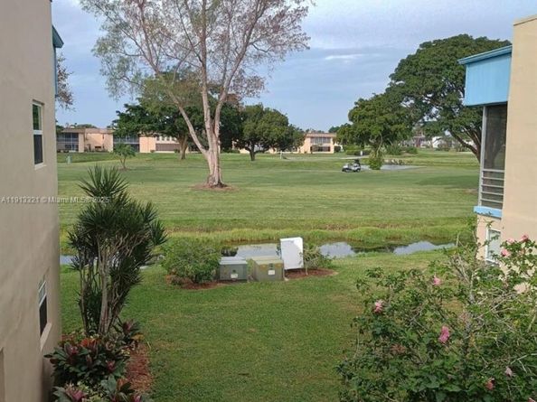 235 E Burgundy  E 235, Delray Beach FL 33484