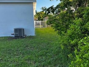 8560 SW 27th Ln, Miami FL 33155