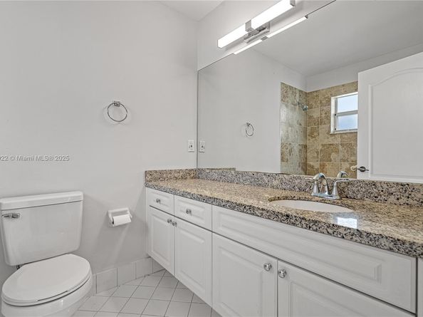 21472 SW 87th Pl, Cutler Bay FL 33189