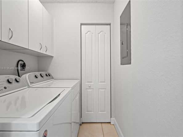 21472 SW 87th Pl, Cutler Bay FL 33189