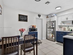 6791 Scott St, Hollywood FL 33024